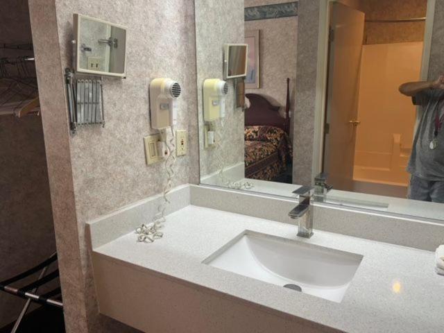 Garden Inn New Castle Екстер'єр фото